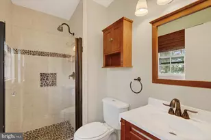 12405 Myterra Way, Herndon, VA 20171 - Photo 23