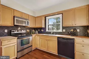 12405 Myterra Way, Herndon, VA 20171 - Photo 3