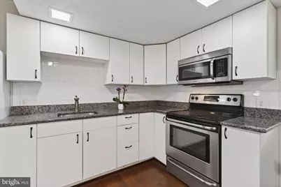 12405 Myterra Way, Herndon, VA 20171 - Photo 17