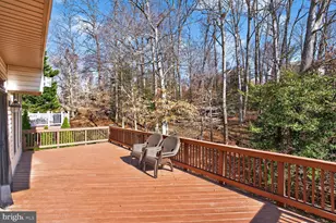 5650 Tower Hill Cir, Alexandria, VA 22315 - Photo 11