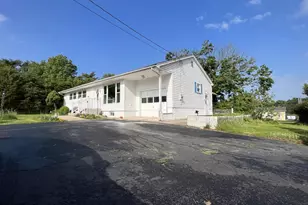 7108 Ordway Rd, Centreville, VA 20121 - Photo 3