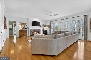 11732 Saddle Crescent Cir, Oakton, VA 22124 - Photo 23