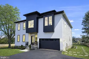 2613 Beacon Hill Rd, Alexandria, VA 22306 - Photo 3