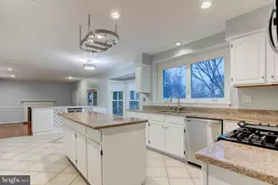 7504 Mullingar Ct, Springfield, VA 22153 - Photo 13