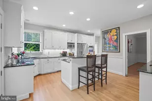 201 Prescott Cir SE, Vienna, VA 22180 - Photo 17