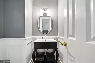 201 Prescott Cir SE, Vienna, VA 22180 - Photo 15