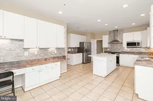 6239 Willowfield Way, Springfield, VA 22150 - Photo 11