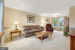 12167 Eddyspark Dr, Herndon, VA 20170 - Photo 19