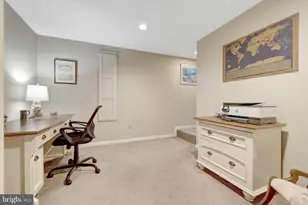 12167 Eddyspark Dr, Herndon, VA 20170 - Photo 43