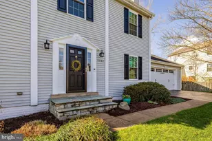 12167 Eddyspark Dr, Herndon, VA 20170 - Photo 3