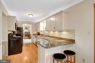 12167 Eddyspark Dr, Herndon, VA 20170 - Photo 13