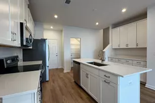 2617 River Birch Rd, Herndon, VA 20171 - Photo 3