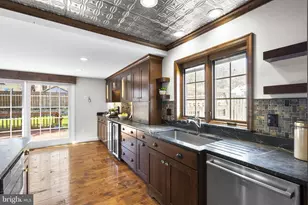 2818 Marshall St, Falls Church, VA 22042 - Photo 9