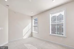 12367 Azure Ln, Fairfax, VA 22033 - Photo 21