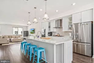 12367 Azure Ln, Fairfax, VA 22033 - Photo 7