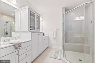 12367 Azure Ln, Fairfax, VA 22033 - Photo 15