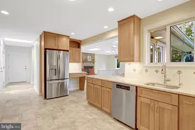 8816 Victoria Road, Springfield, VA 22151 - Photo 9