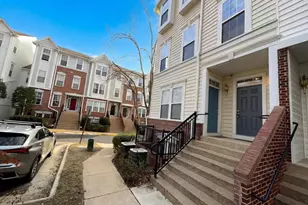 4177 Lochleven Tr, Fairfax, VA 22030 - Photo 7