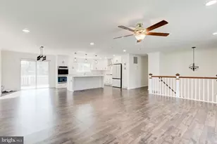 2318 Malraux Dr, Vienna, VA 22182 - Photo 3