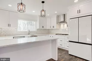 2318 Malraux Dr, Vienna, VA 22182 - Photo 9