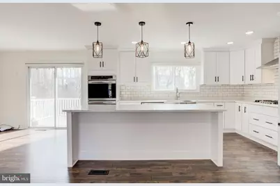 2318 Malraux Drive, Vienna, VA 22182 - Photo 5