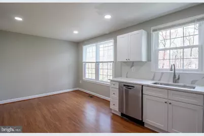 9709 Lakepointe Drive, Burke, VA 22015 - Photo 9