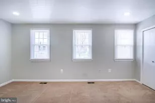 9709 Lakepointe Dr, Burke, VA 22015 - Photo 19