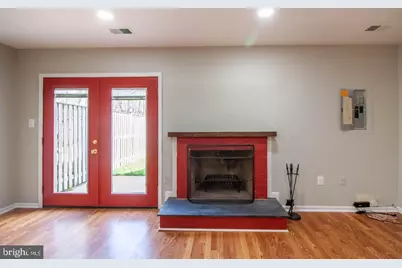 9709 Lakepointe Drive, Burke, VA 22015 - Photo 37