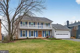 13437 Melville Ln, Chantilly, VA 20151 - Photo 3