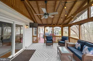 13437 Melville Ln, Chantilly, VA 20151 - Photo 35