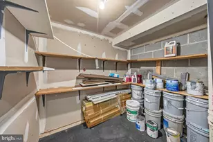 1212 Bond St, Herndon, VA 20170 - Photo 17