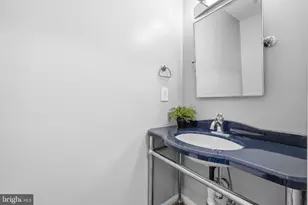 1212 Bond St, Herndon, VA 20170 - Photo 45