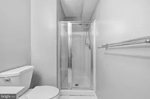 1212 Bond St, Herndon, VA 20170 - Photo 5