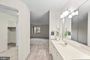 5904 Mt Eagle Dr, Alexandria, VA 22303 - Photo 11