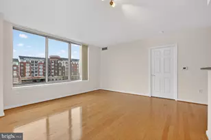 2726 Gallows Rd, Vienna, VA 22180 - Photo 7