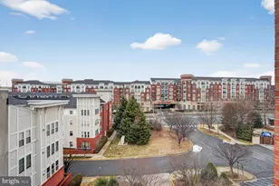 2726 Gallows Rd, Vienna, VA 22180 - Photo 3