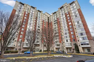 2726 Gallows Rd, Vienna, VA 22180 - Photo 1