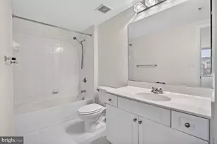 2726 Gallows Rd, Vienna, VA 22180 - Photo 19