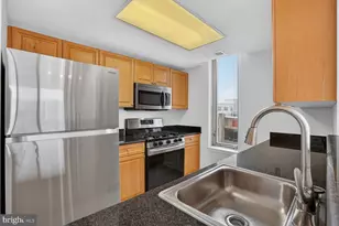 2726 Gallows Rd, Vienna, VA 22180 - Photo 13