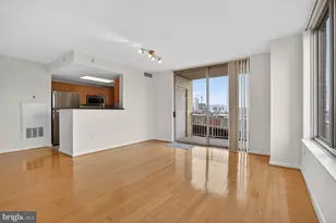 2726 Gallows Rd, Vienna, VA 22180 - Photo 1