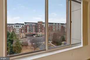 2726 Gallows Rd, Vienna, VA 22180 - Photo 9