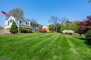 1006 Kimberwicke Rd, McLean, VA 22102 - Photo 3