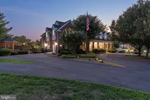 5340 Chandley Farm Cir, Centreville, VA 20120 - Photo 3