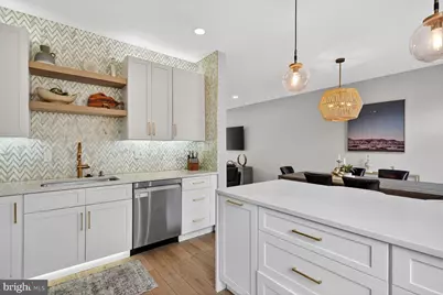 8713 Wadebrook Terrace, Springfield, VA 22153 - Photo 7