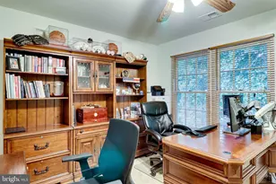 5021 Whisper Willow Dr, Fairfax, VA 22030 - Photo 35