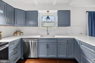 1100 Snead Pl, Herndon, VA 20170 - Photo 9