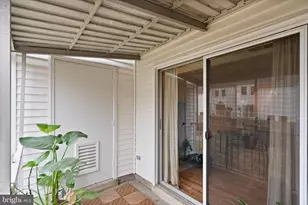 14366 Avocado Ct, Centreville, VA 20121 - Photo 19