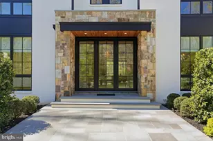 938 Saigon Rd, McLean, VA 22102 - Photo 5