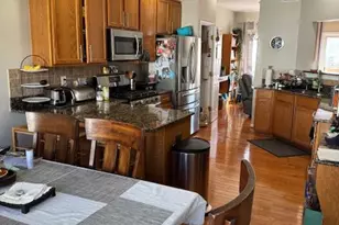 6357 Regal Oak Dr, Springfield, VA 22152 - Photo 3
