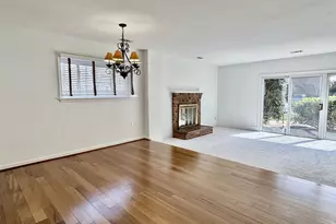 3758 Persimmon Cir, Fairfax, VA 22031 - Photo 3